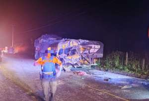 El ECU 911 informó que un siniestro ocurrió en la madrugada de este viernes en la vía Cuenca - Macas. 