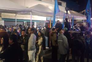 Los militantes de la RC5 se mostraron &quot;apagados&quot; tras la publicación de los resultados oficiales del CNE. 