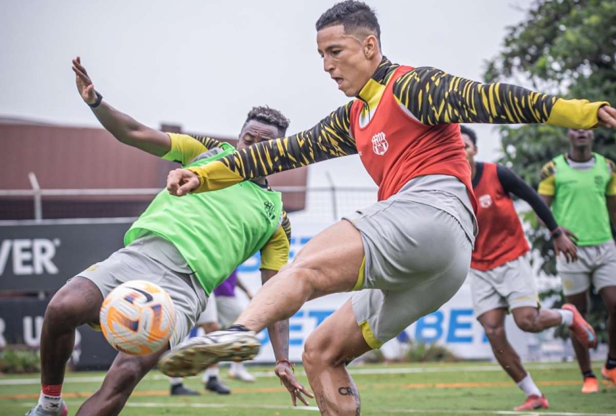 Barcelona buscará alejarse de Liga de Quito