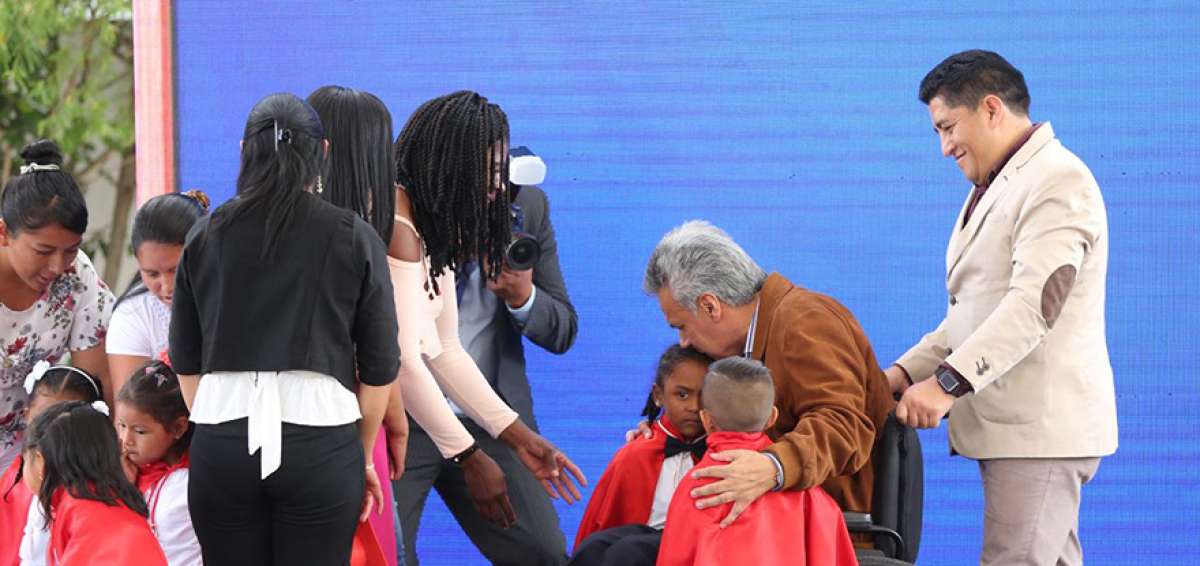 El presidente Len&iacute;n Moreno particip&oacute; en la graduaci&oacute;n de la primera promoci&oacute;n de ni&ntilde;os del Servicio de Atenci&oacute;n para la Primera Infancia (Safpi).