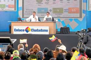 El presidente Rafael Correa dijo estar dispuesto a realizar un acuerdo nacional de izquierdas con sectores como Pachakutik, siempre y cuando revean a elementos que les hacen da&ntilde;o. Foto: Santiago Aguirre