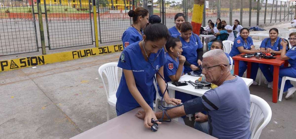 50 ofertas se presentaron en feria de la diversidad