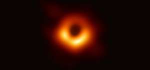 La imagen de un agujero negro capturado por el Telescopio Event Horizon.