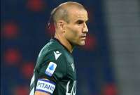 Rodrigo Palacio se retiró del fútbol para dedicarse al básquet en Italia