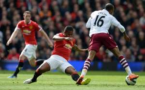 Valencia permaneci&oacute; en el campo durante todo el partido y por su desempe&ntilde;o fue nominado al hombre del encuentro. Foto: Agencia AFP