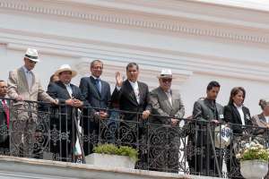 El alcalde de Cuenca, Marcelo Cabrera, particip&oacute; hoy del cambio de guardia en Carondelet. Foto: Miguel Jim&eacute;nez/ EL TEL&Eacute;GRAFO