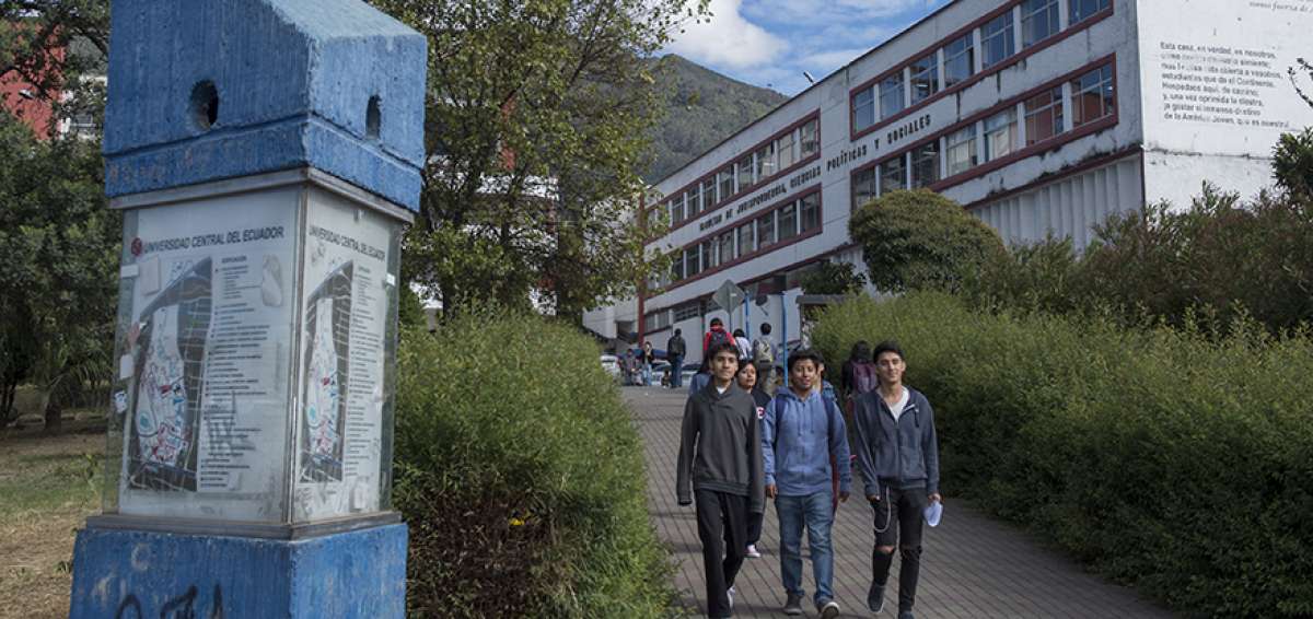 Derecho es una de las carreras m&aacute;s demandadas en la Universidad Central del Ecuador (Quito).   