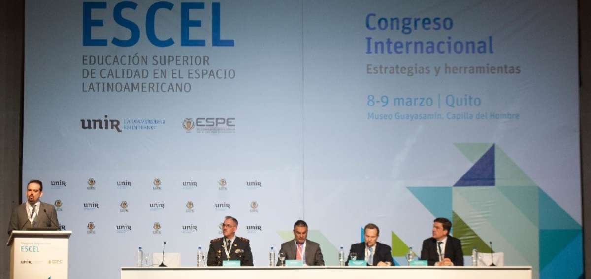 El encuentro se llev&oacute; a cabo en la Fundaci&oacute;n Guayasam&iacute;n.