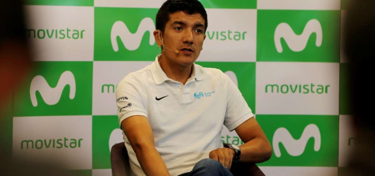 El ciclista ecuatoriano ofreci&oacute; rueda de prensa en Quito. 