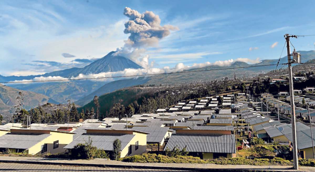 La primera fase del reasentamiento La Paz, en el cant&oacute;n Pelileo, tiene 210 viviendas construidas por el Miduvi, entregadas hace tres a&ntilde;os. Foto: Roberto Ch&aacute;vez / El Tel&eacute;grafo