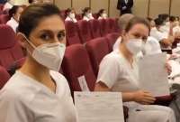 El Gobierno ha entregado 15.721 nombramientos médicos, enfermeras y personal de apoyo, que trabajaron durante la pandemia.