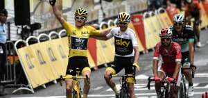 El gal&eacute;s Geraint Thomas (Izq.) conquist&oacute; este domingo por primera vez en su carrera el Tour de Francia.