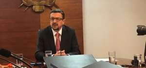Procurador desvirt&uacute;a acusaciones de tr&aacute;fico de influencias
