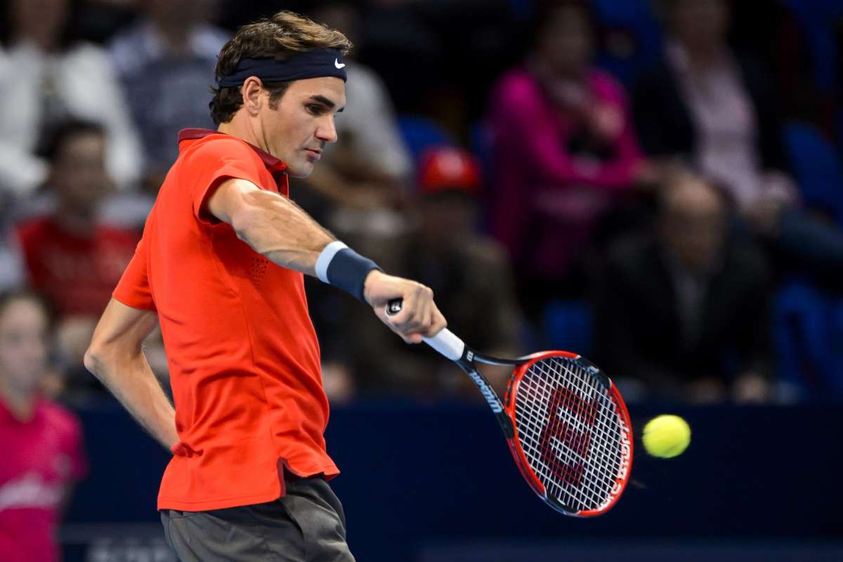 Roger Federer necesita ganar el torneo de Basilea por sexta vez para tener chances de terminar el a&ntilde;o como n&uacute;mero 1 del mundo. Foto: AFP