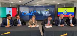 El contrato fue suscrito por la gerenta general de CNT, Martha Moncayo, y el socio de transacciones y l&iacute;der del proyecto de EY M&eacute;xico, Francisco Cobo.